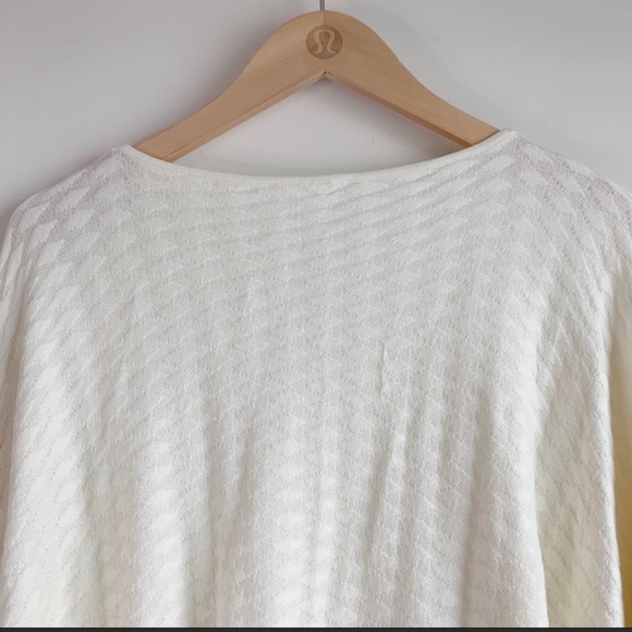 LULULEMON Divinity Poncho Woven Textured Light Ivory Scarf Wrap - Picture 3 of 9